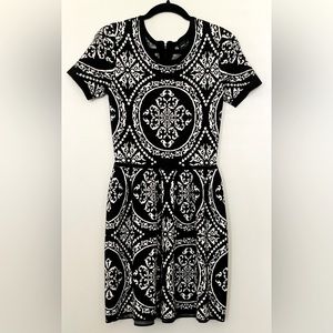 Black & White Print Short Sleeved Sweater Dress